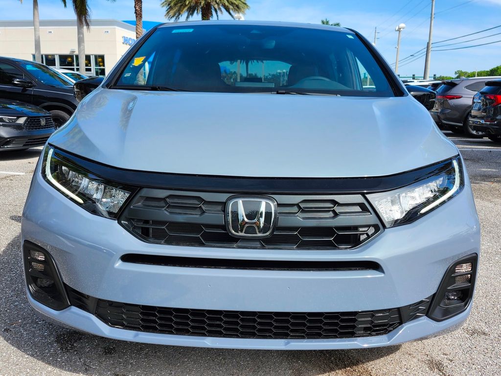 2026 Honda Odyssey photo 2