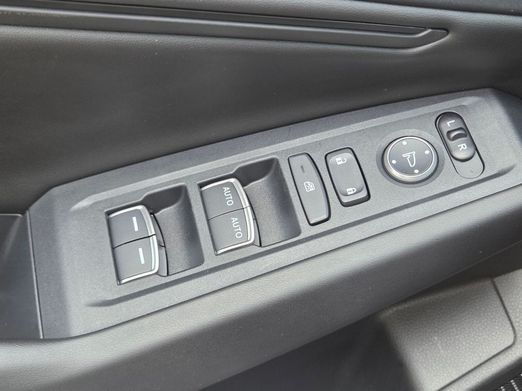 2024 Honda Accord EX - Photo 30