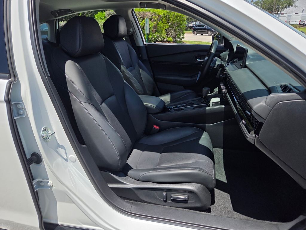 2024 Honda Accord Hybrid EX-L - Photo 20