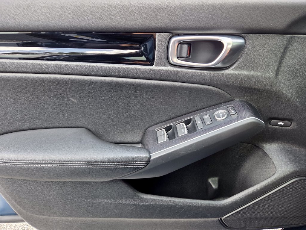 2025 Honda Civic Sport Touring - Photo 32