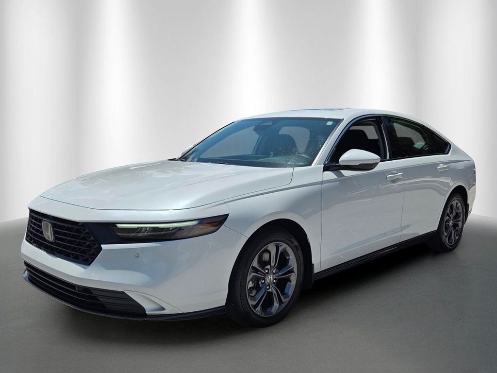 2024 Honda Accord Hybrid EX-L - Photo 7