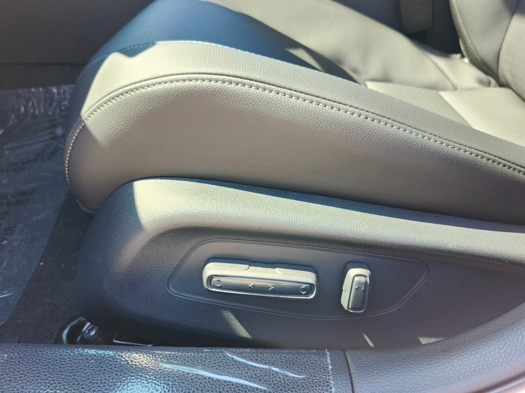 2025 Honda Civic Sport Touring - Photo 9
