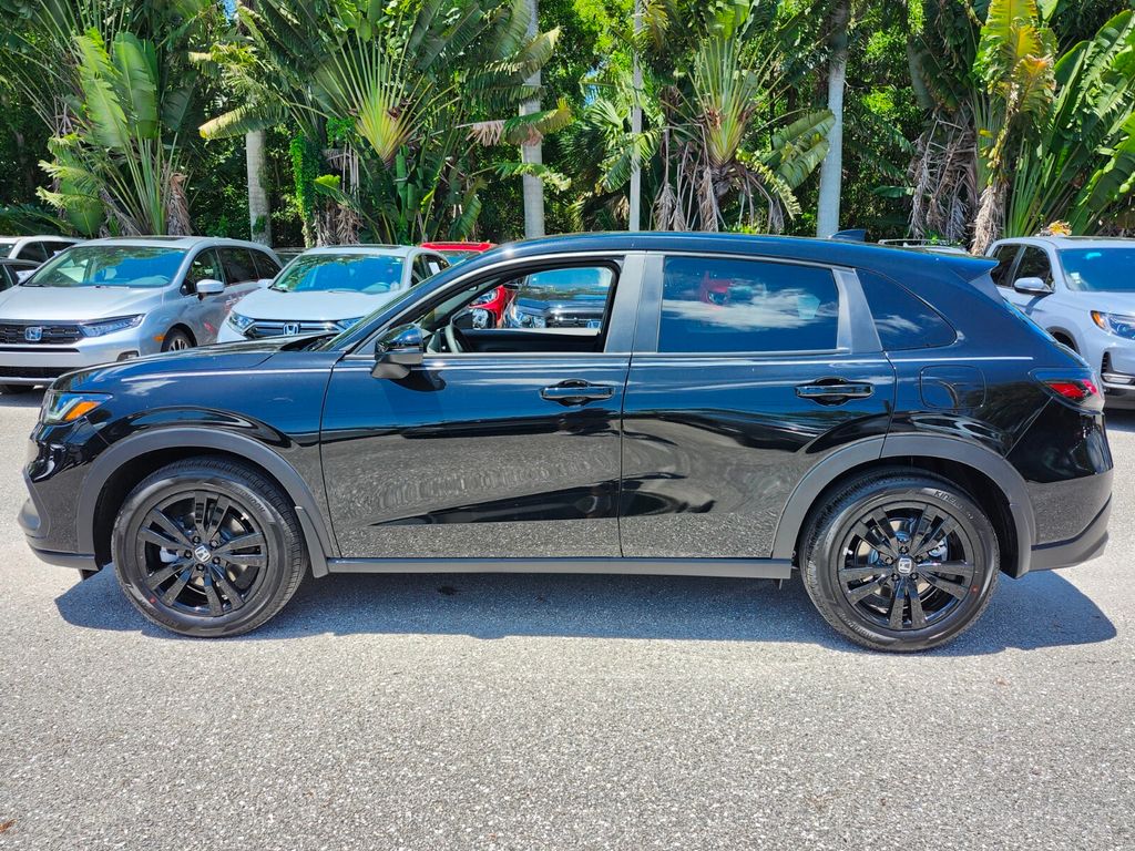2026 Honda HR-V Sport photo 4