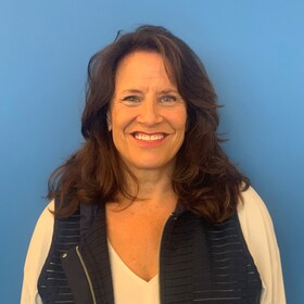 Staff member Barbara DeFusco from 513fe0ea9849