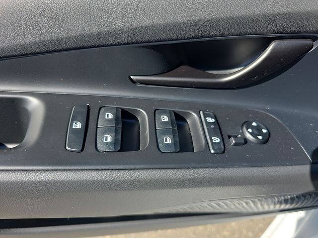 2026 Hyundai Elantra SEL Sport - Photo 38