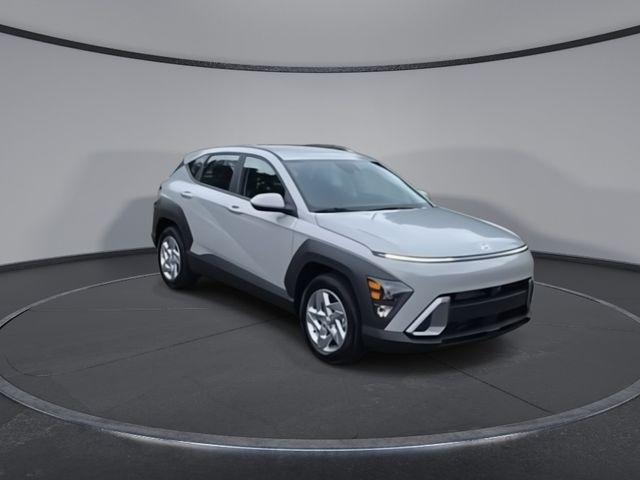 2026 Hyundai Kona SE photo 2