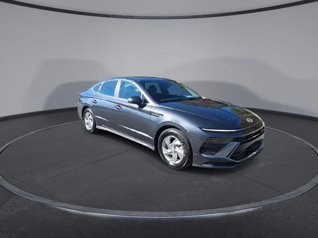 2026 Hyundai Sonata SE photo 2
