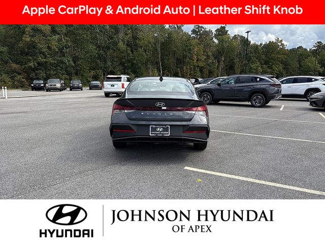 2025 Hyundai Elantra SEL - Photo 7