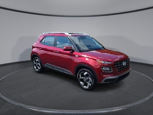 2025 Hyundai Venue SEL photo 2