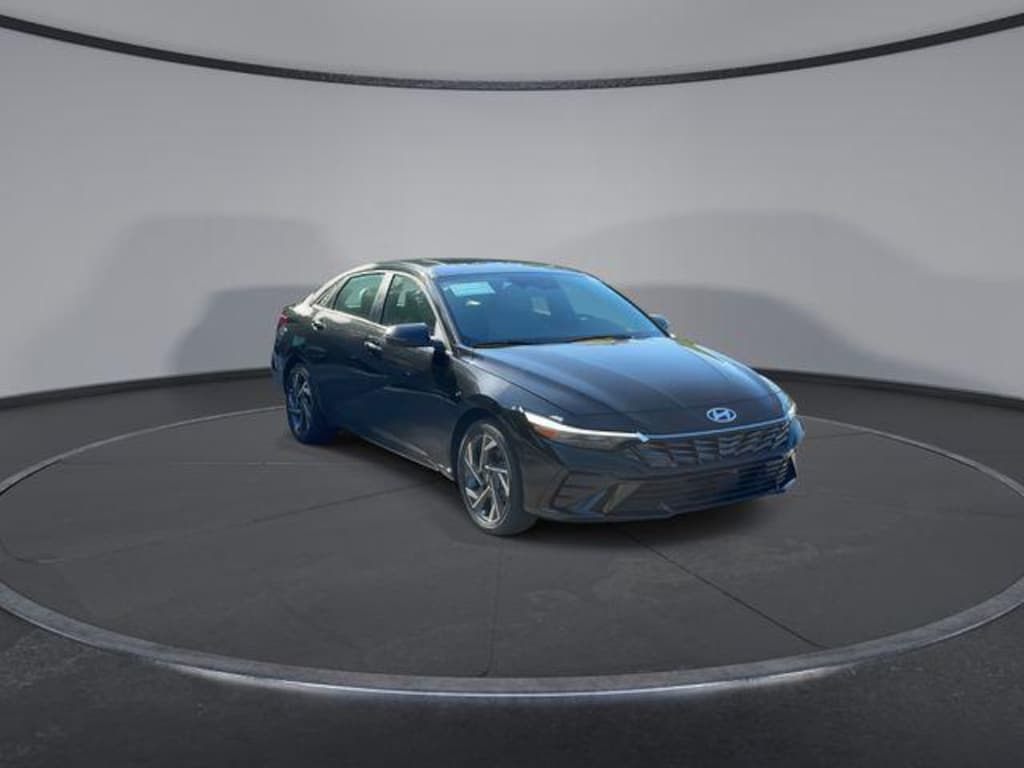 New 2025 Hyundai Elantra Hybrid Limited Sedan