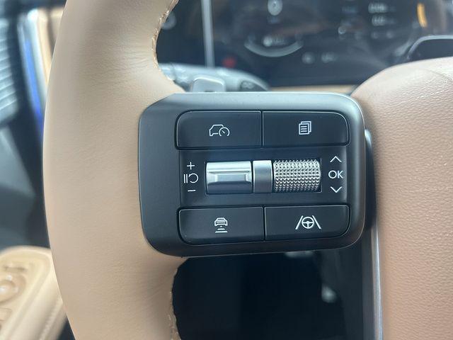 2025 Hyundai Santa Fe Limited - Photo 25