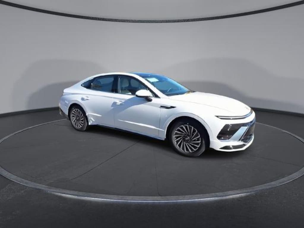 New 2026 Hyundai Sonata Hybrid SEL Sedan