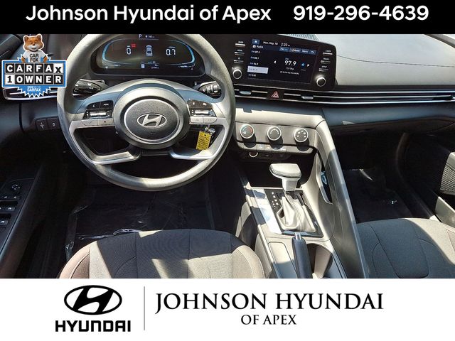 2024 Hyundai Elantra SE - Photo 27
