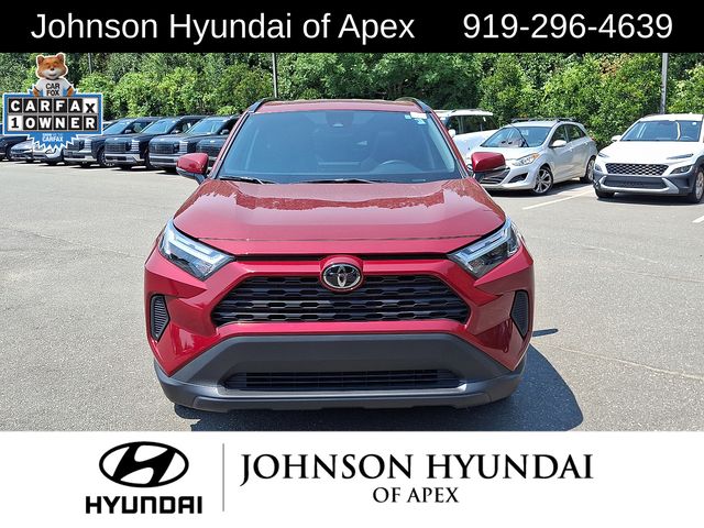 2025 Toyota RAV4 XLE - Photo 23