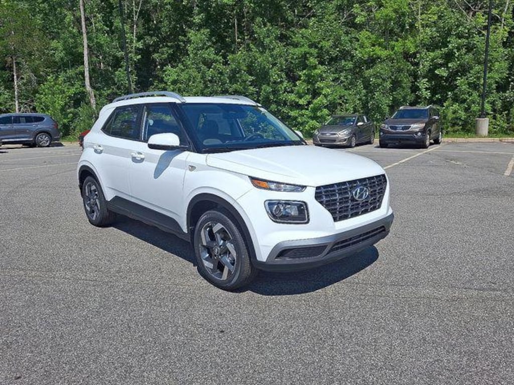 New 2026 Hyundai Venue SEL SUV