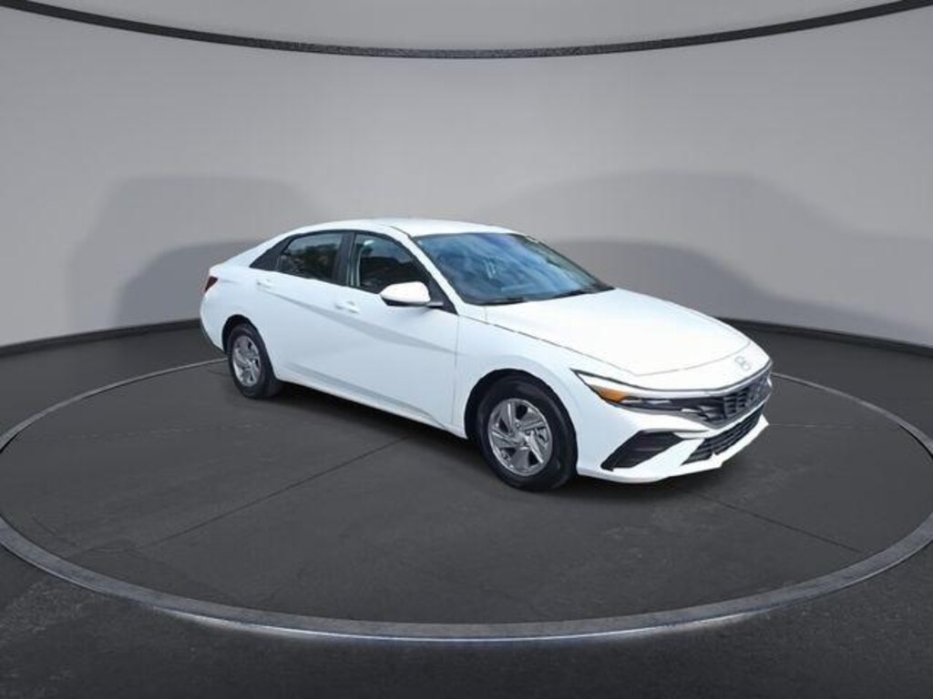 New 2026 Hyundai Elantra SE Sedan