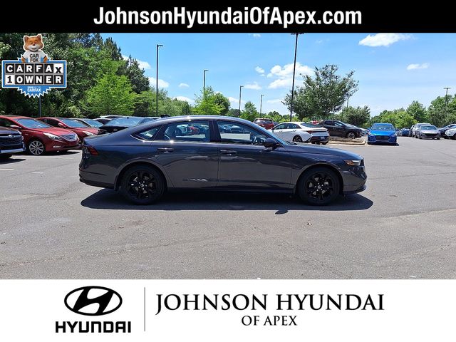 2025 Honda Accord SE - Photo 28