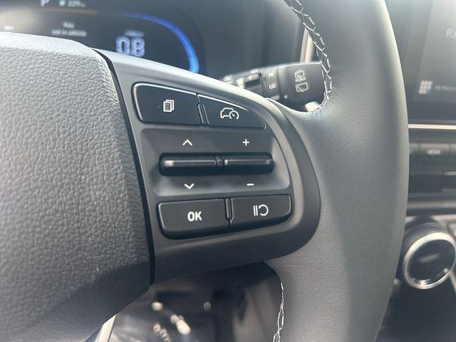 2025 Hyundai Venue SEL - Photo 26