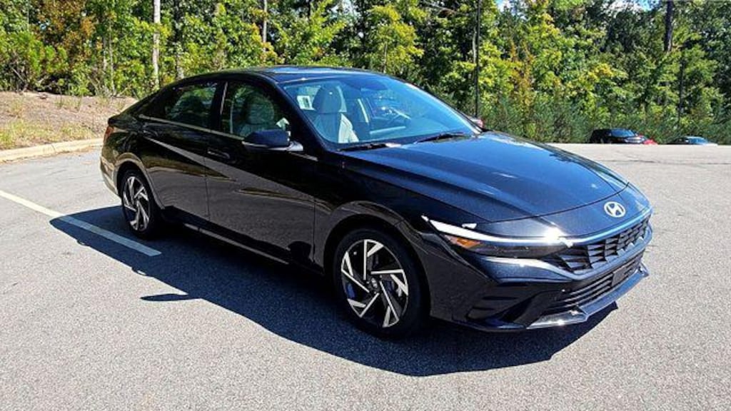 New 2026 Hyundai Elantra Limited Sedan