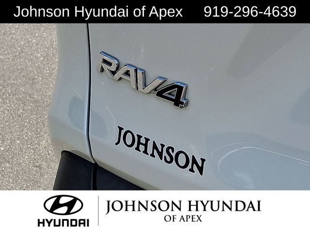 2022 Toyota RAV4 XLE Premium - Photo 28