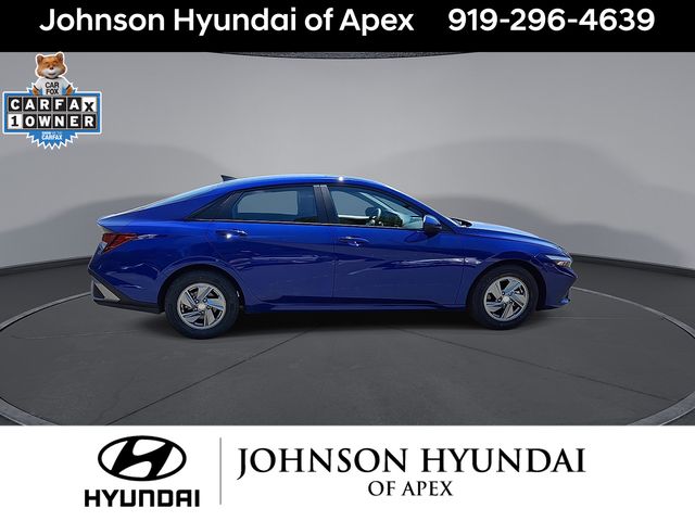 2024 Hyundai Elantra SE - Photo 10