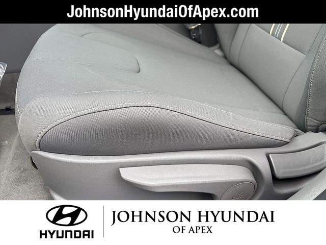 2025 Hyundai Elantra SEL - Photo 30