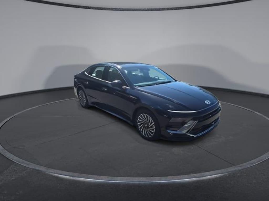 New 2025 Hyundai Sonata Hybrid SEL Sedan
