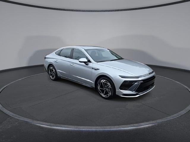 2026 Hyundai Sonata SEL Sport photo 2