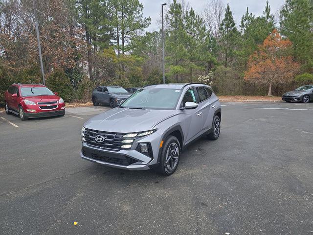 2026 Hyundai Tucson Blue SE's photo