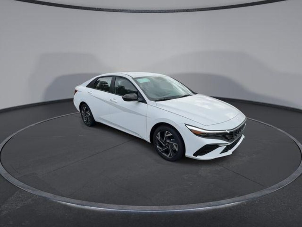 New 2025 Hyundai Elantra SEL Sport Sedan