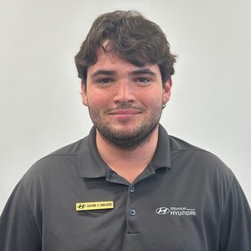 Staff member Gustavo Cavalheiro Jr. from 220c4f54fad7