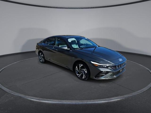 2025 Hyundai Elantra Hybrid Limited photo 2