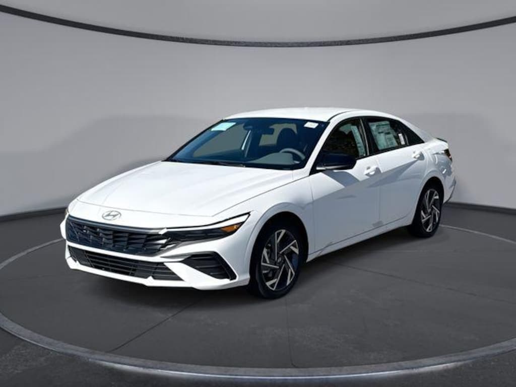 New 2025 Hyundai Elantra SEL Sport Sedan