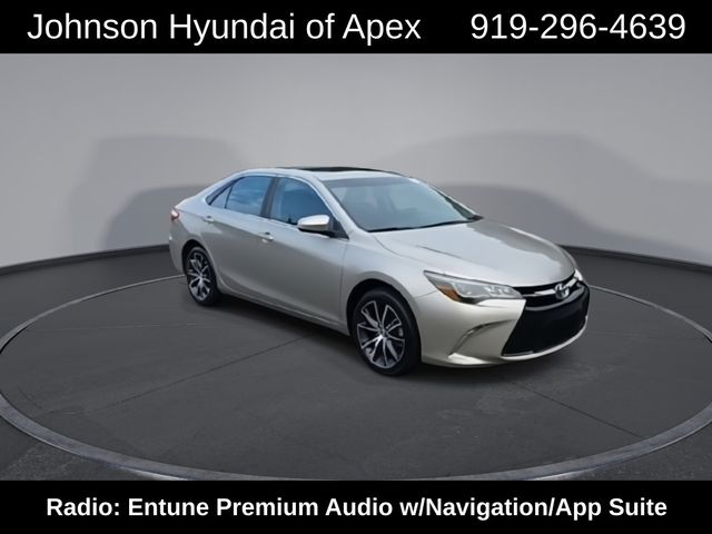 2016 Toyota Camry XSE V6 photo 2
