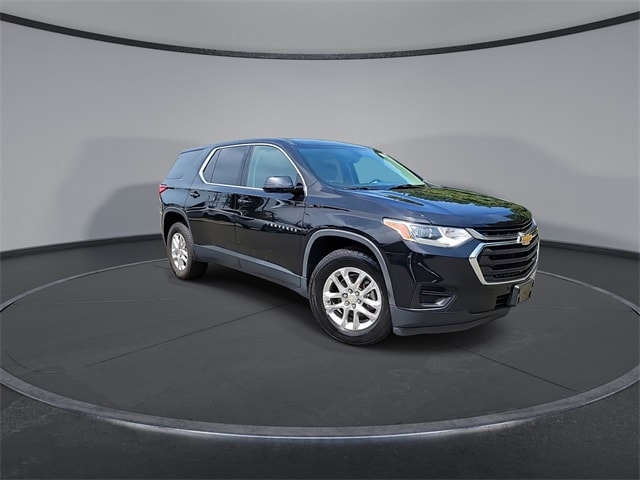 Used 2018 Chevrolet Traverse LS with VIN 1GNEVFKW0JJ269100 for sale in Apex, NC