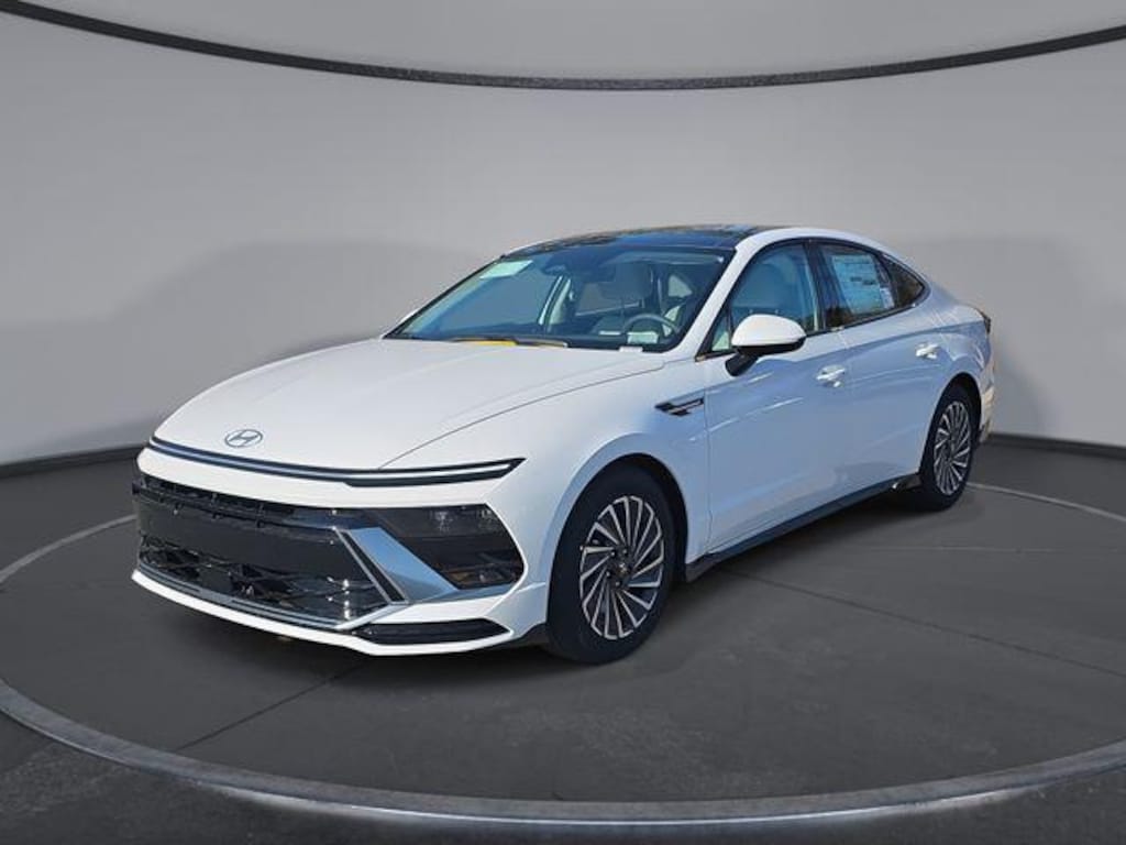 New 2026 Hyundai Sonata Hybrid SEL Sedan