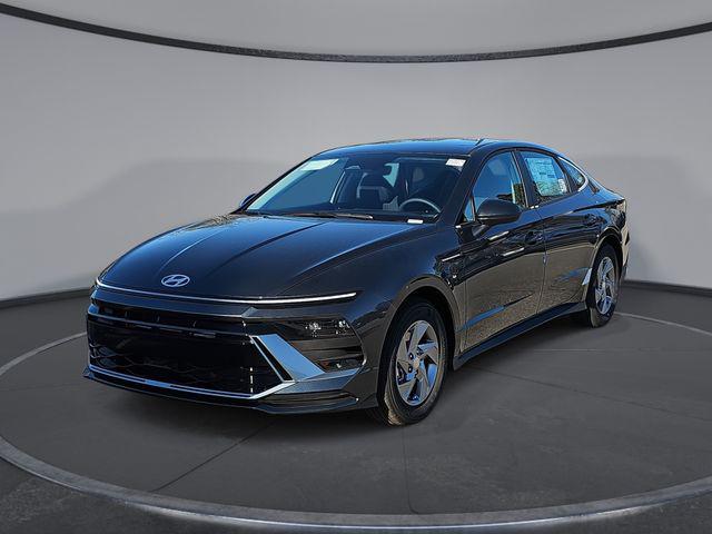 2026 Hyundai Sonata SE's photo