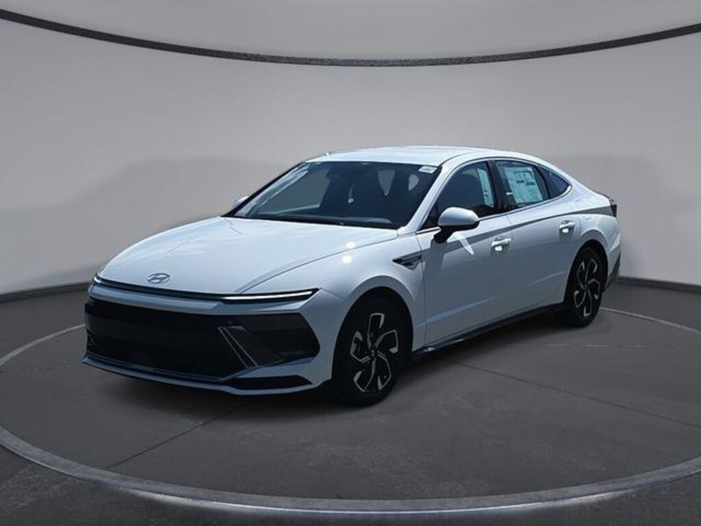 New 2025 Hyundai Sonata SEL Sedan