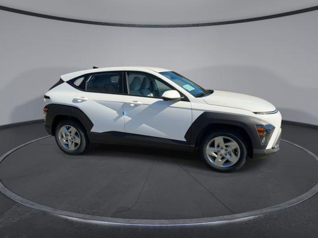 New 2026 Hyundai Kona SE FWD SUV