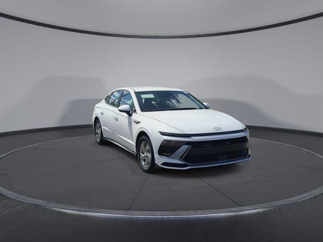 2026 Hyundai Sonata SE's photo