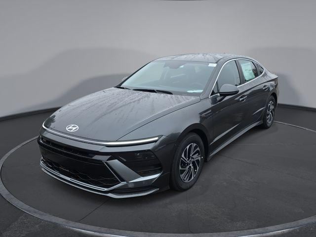 2026 Hyundai Sonata Hybrid Blue's photo