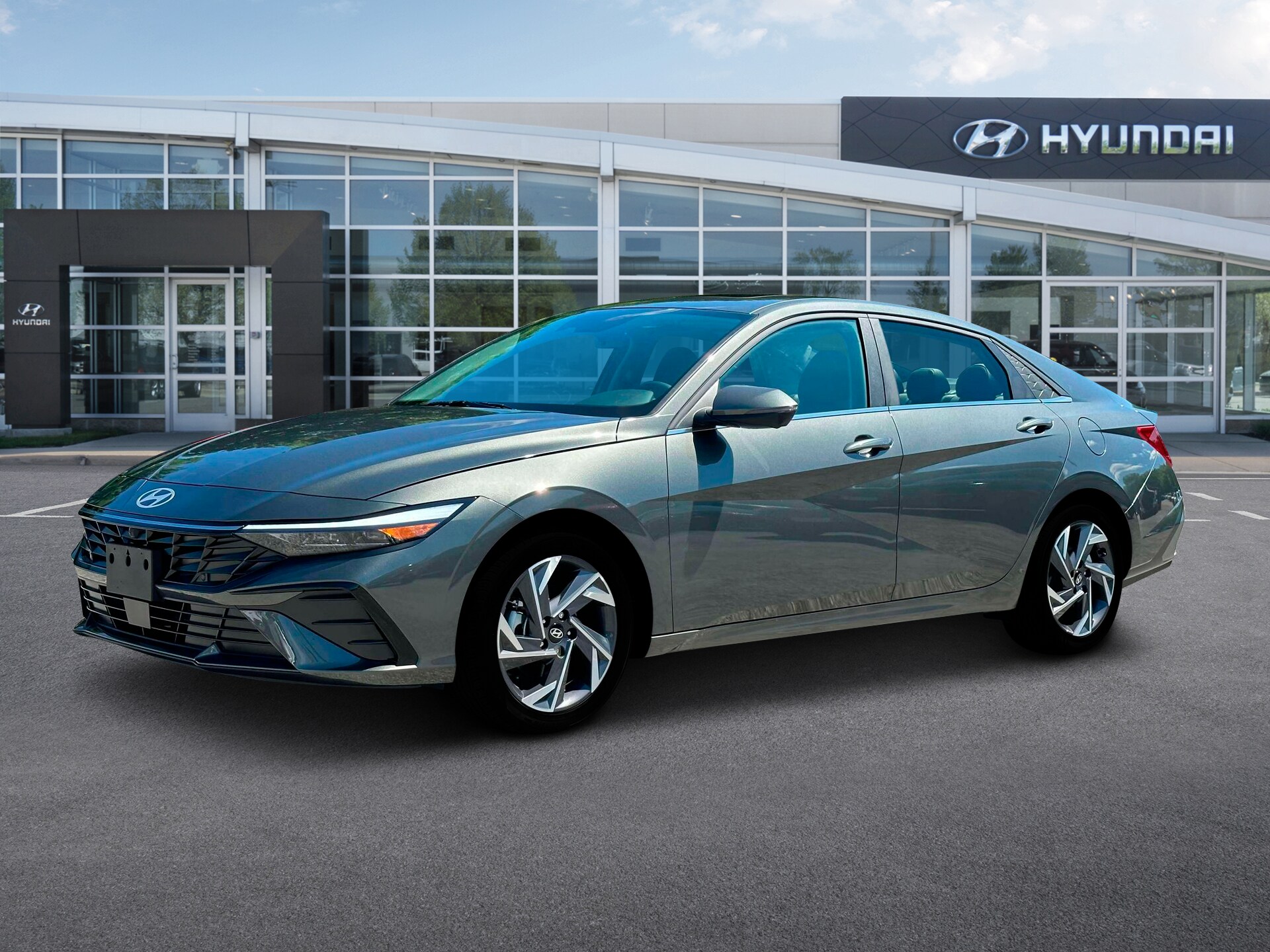 2025 Hyundai Elantra Limited photo 2