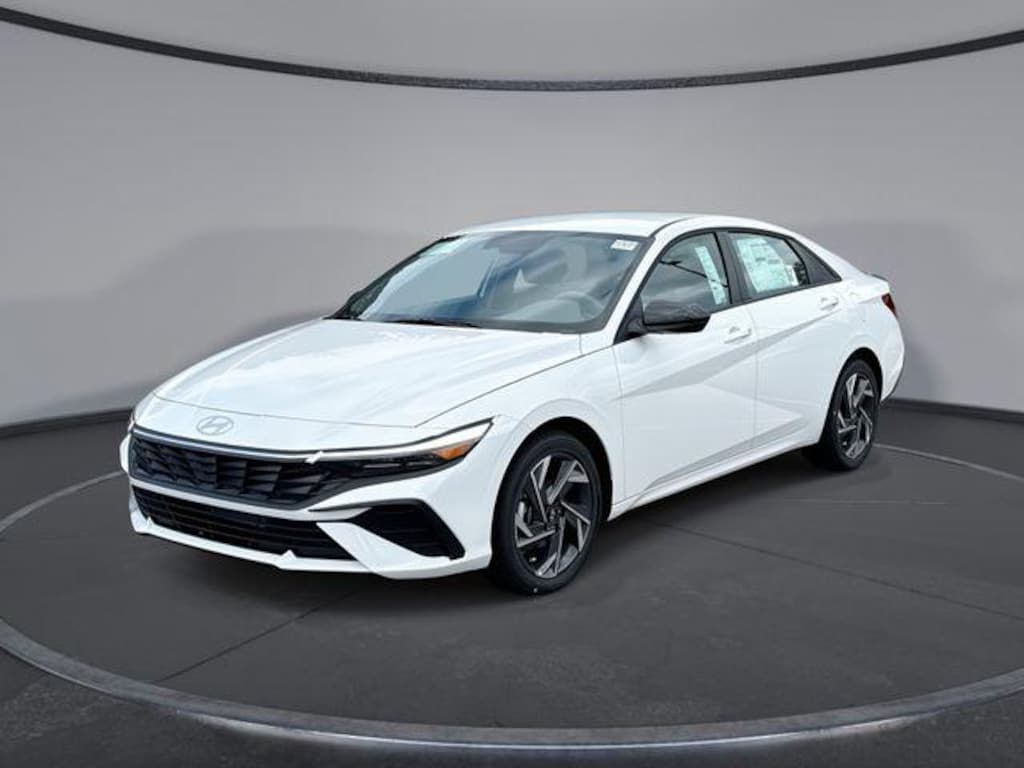 New 2025 Hyundai Elantra SEL Sport Sedan