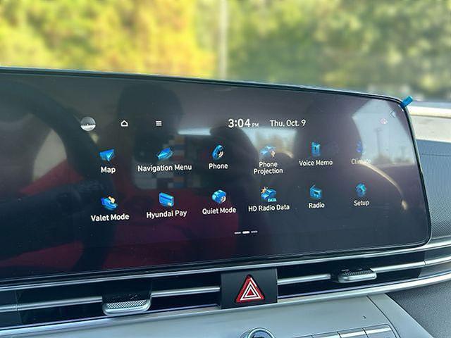 2025 Hyundai Elantra Limited - Photo 32