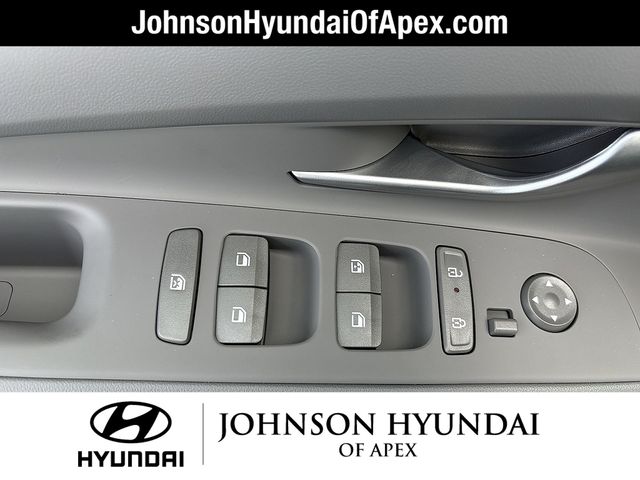 2025 Hyundai Elantra SEL - Photo 29