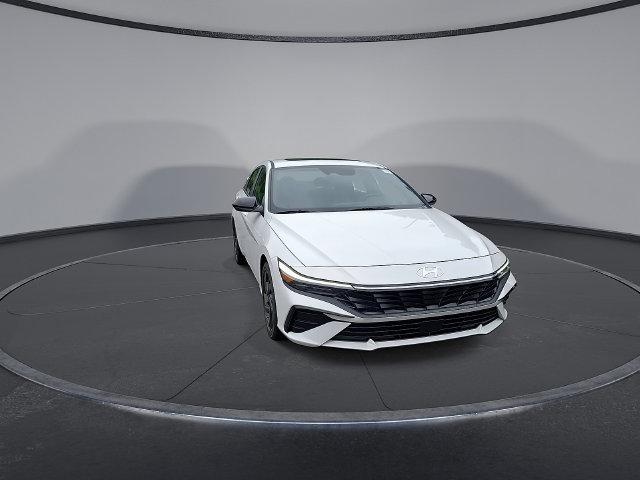 New 2026 Hyundai Elantra SEL Sport Sedan