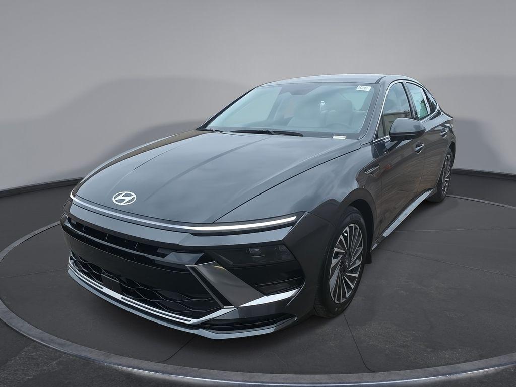 2025 Hyundai Sonata Hybrid