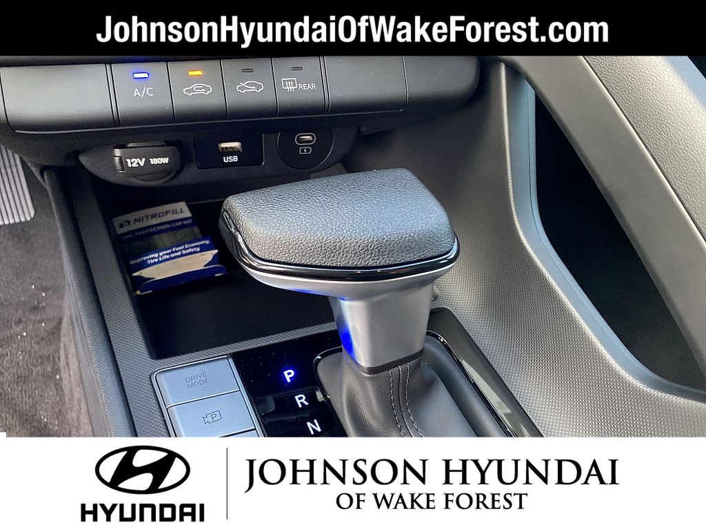 2025 Hyundai Elantra SE - Photo 15