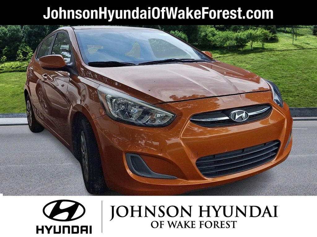 2016 Hyundai Accent SE 5-Door 6-Speed Automatic's photo