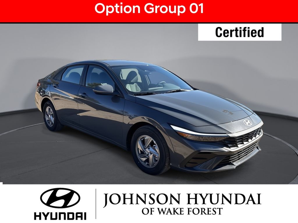 2025 Hyundai Elantra SE